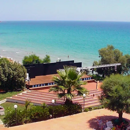 Hotel Futura Style Helios Noto